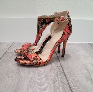 Paisley‎ heels